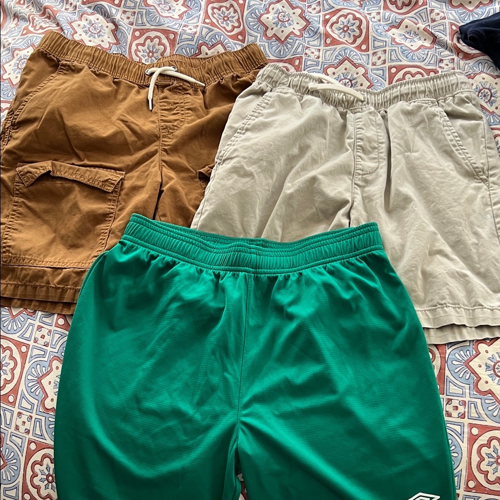 Lot of 3 pairs boys size 14 shorts Green, brown and tan